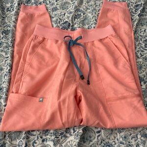 High waisted scrub jogger set